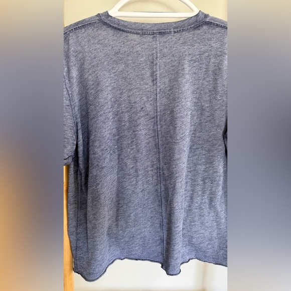 We The Free Bundle- Black and Gray/Blue Short Sleeve Tees - Picture 10 of 11